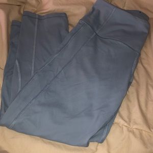 Victoria sport crop leggings